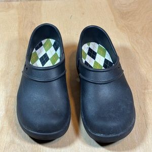 Crocs At Work Neria Pro Black Slip-On Plaid Insole Strap Free Clogs Women Size 7